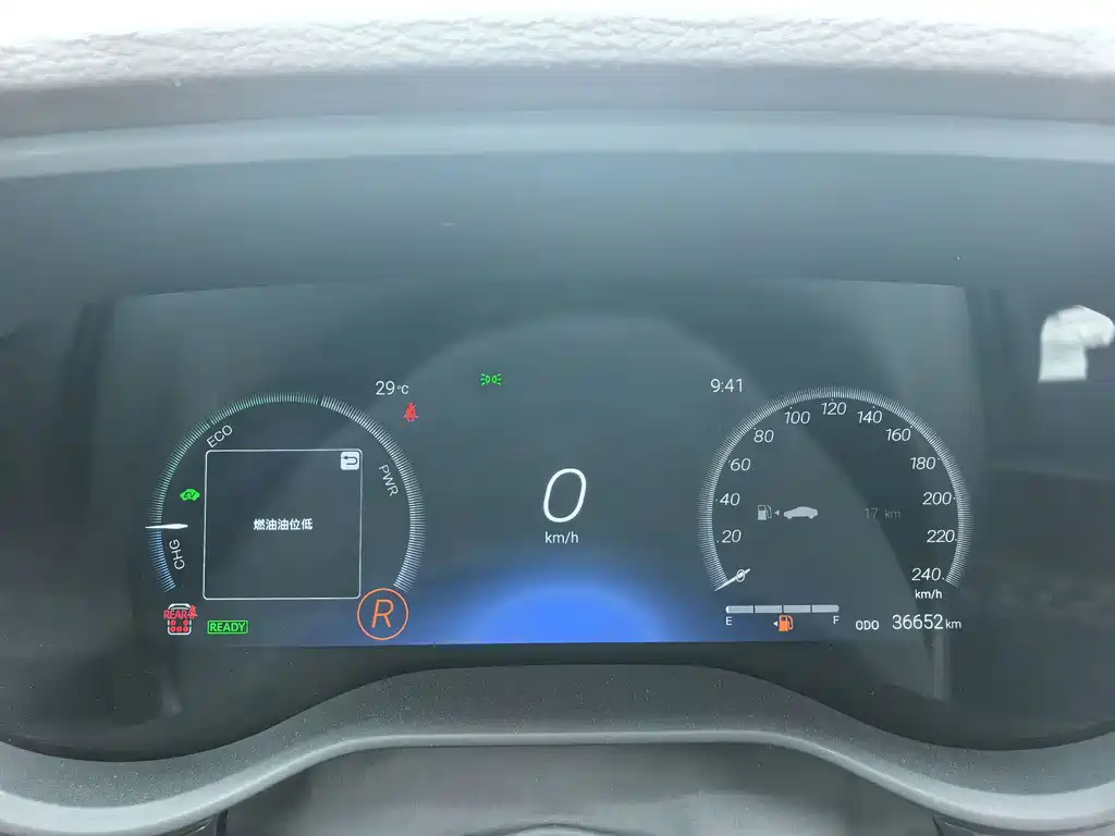 Toyota Sienna — миниатюра 17