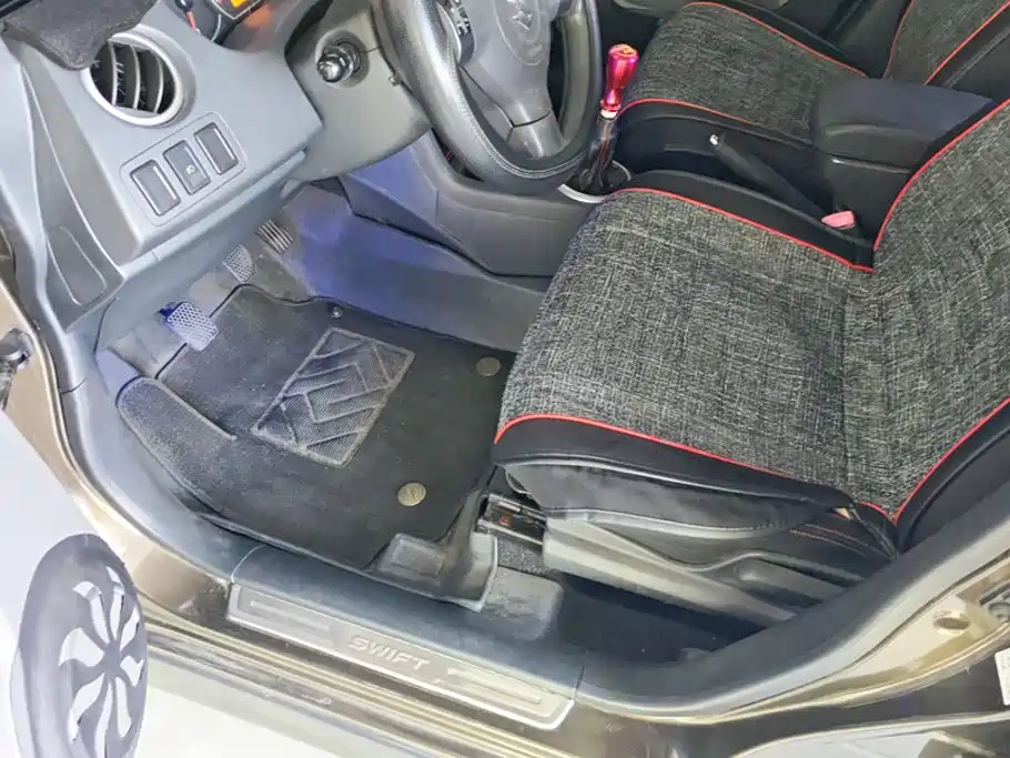 Suzuki Swift — миниатюра 9