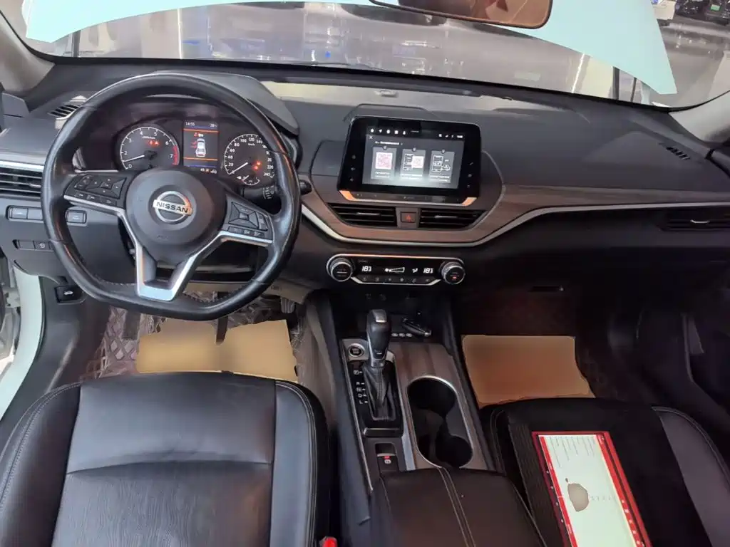 Nissan Teana — миниатюра 10