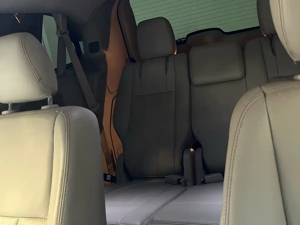 Chrysler Grand Voyager (Import) — миниатюра 14