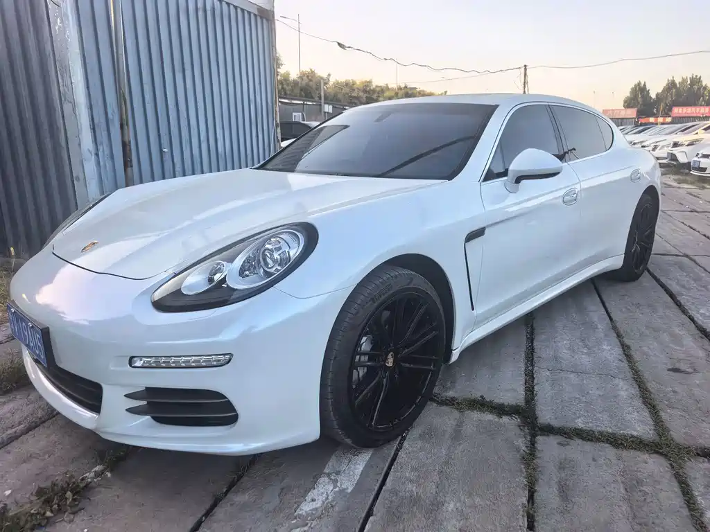 Porsche Panamera — миниатюра 3