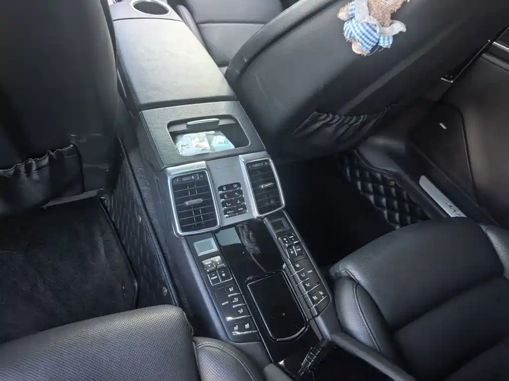 Porsche Panamera — миниатюра 7