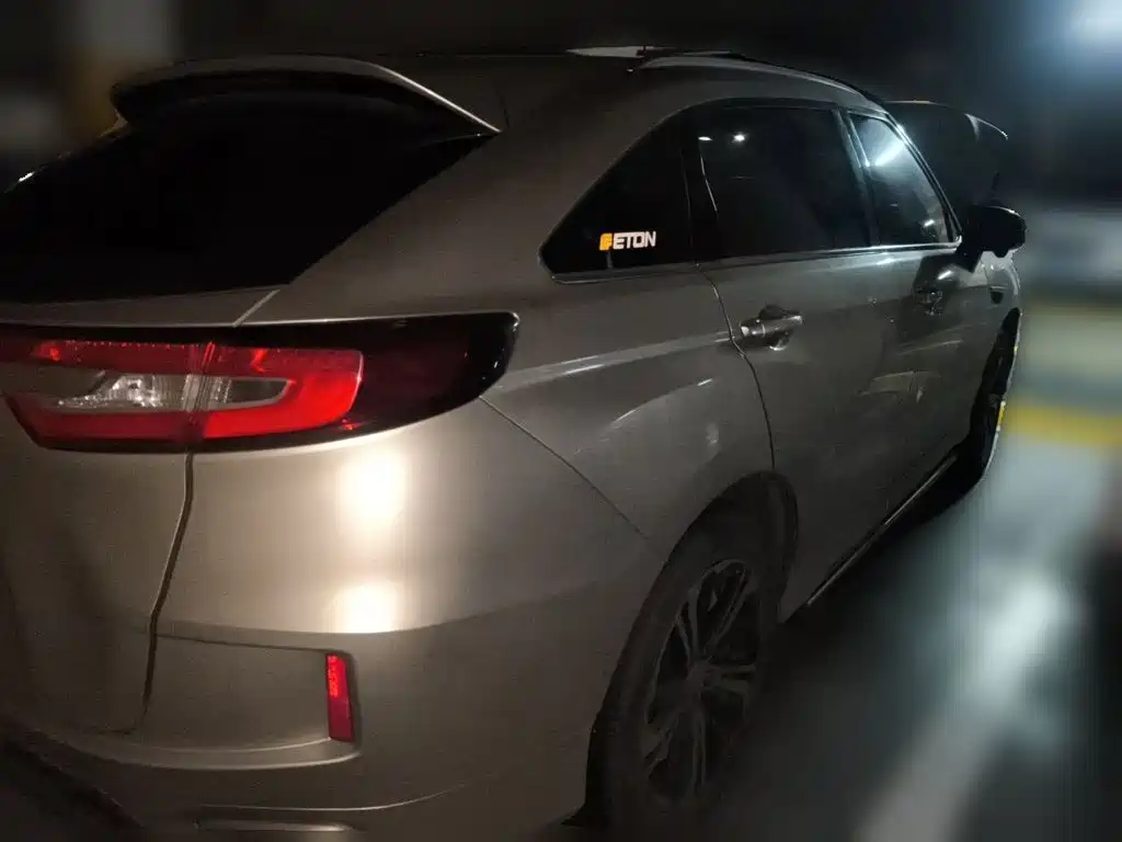 Honda UR-V — миниатюра 6