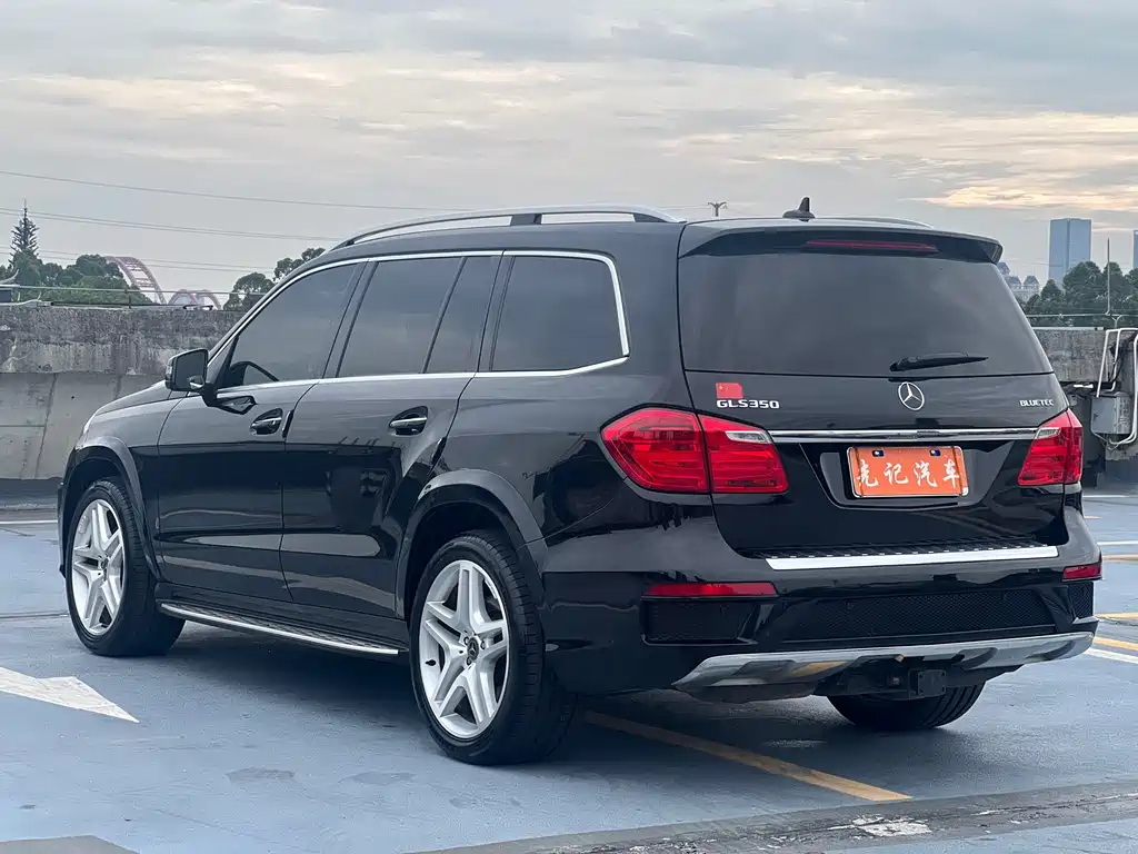Mercedes-Benz GL-Class — миниатюра 6