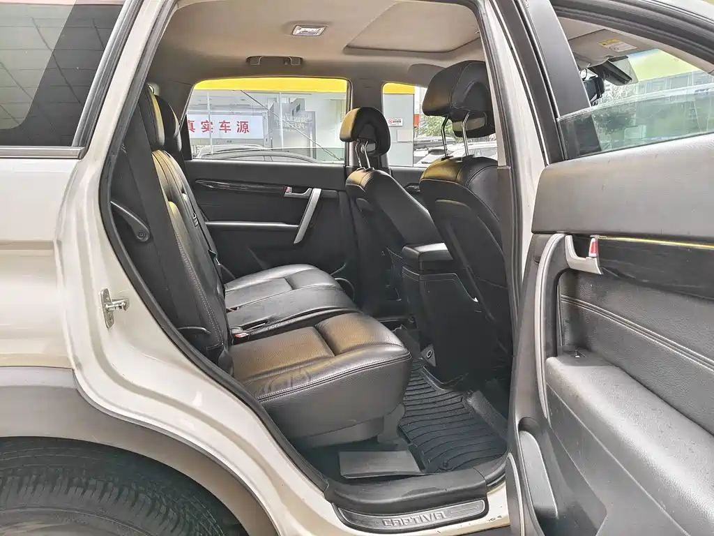 Chevrolet Captiva — миниатюра 8