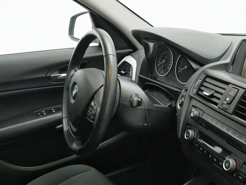 BMW 1 Series (Import) — миниатюра 22