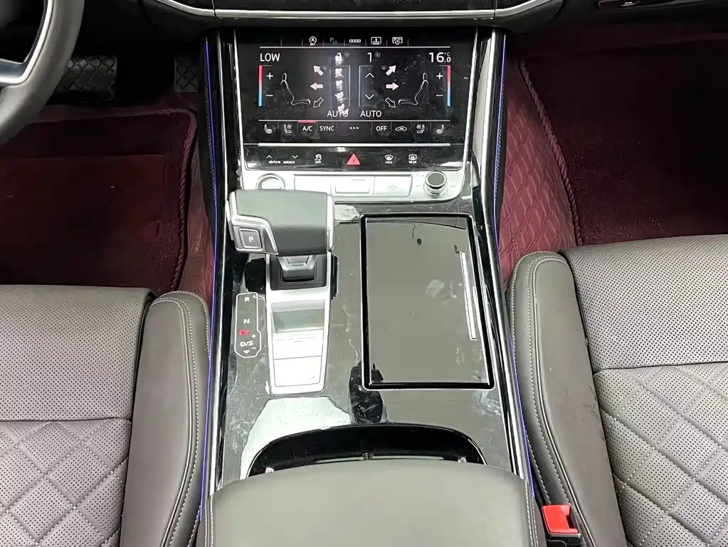 Audi A8 — миниатюра 30
