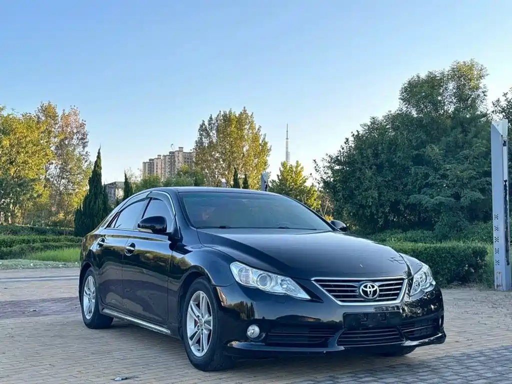 Toyota Reiz — миниатюра 3