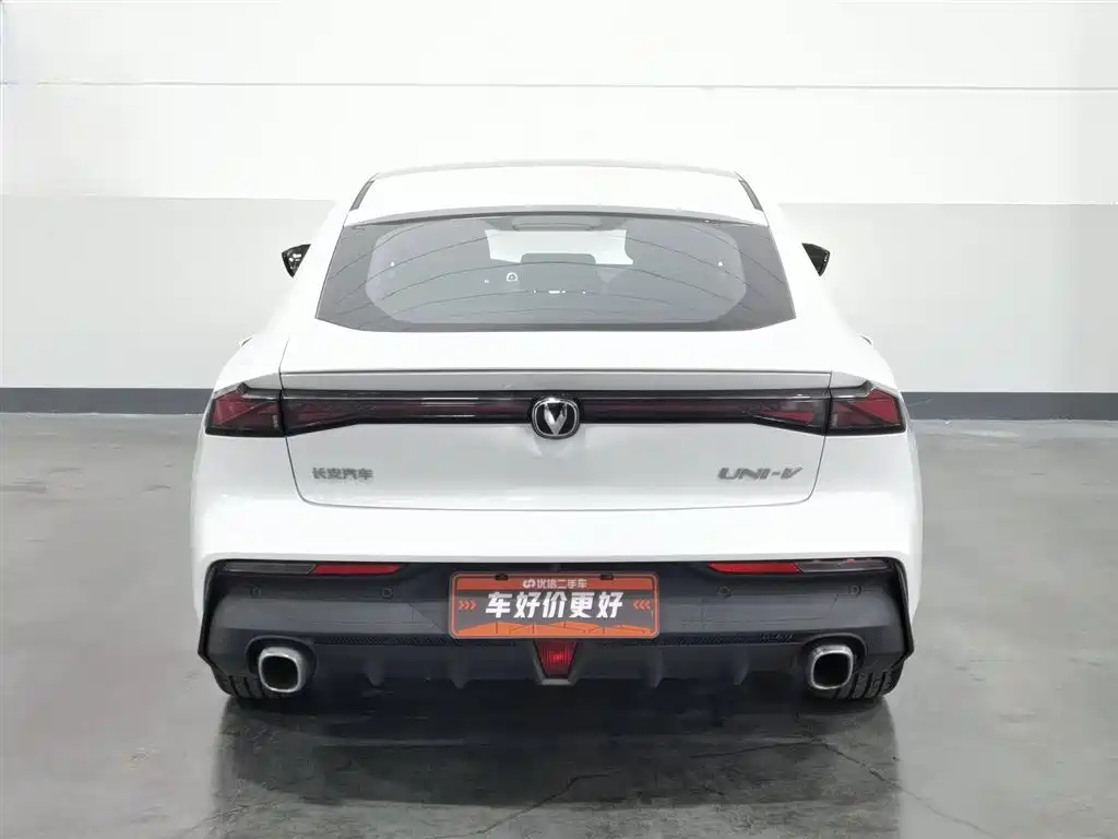 Changan UNI-V 2023 1.5T Luxury
