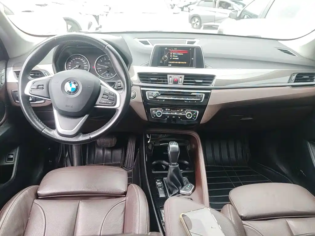 BMW X1 2016 sDrive20Li Luxury