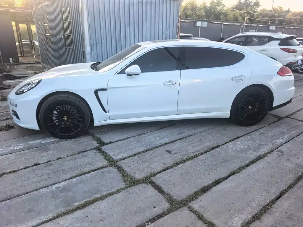 Porsche Panamera — миниатюра 9
