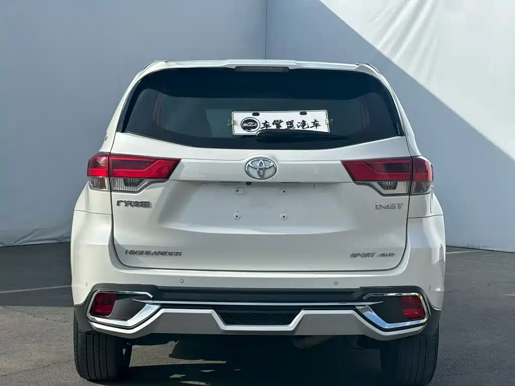 Toyota Highlander — миниатюра 8