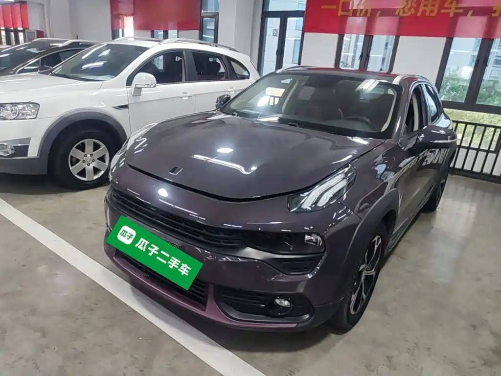 Lynk & Co 02