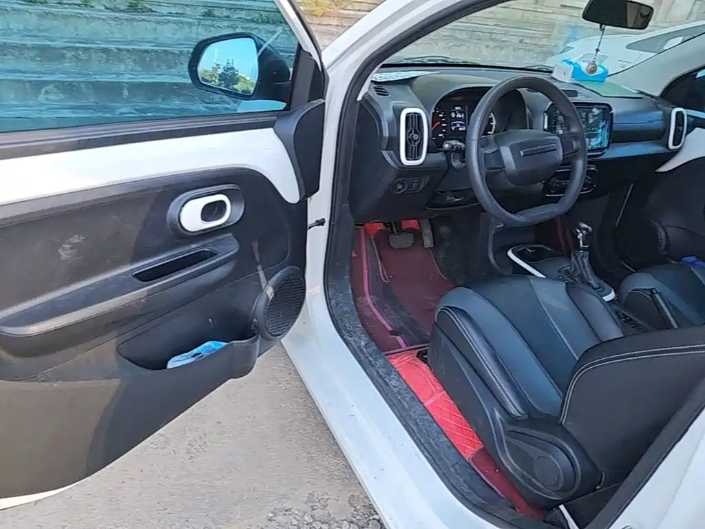 Roewe Clever — миниатюра 16