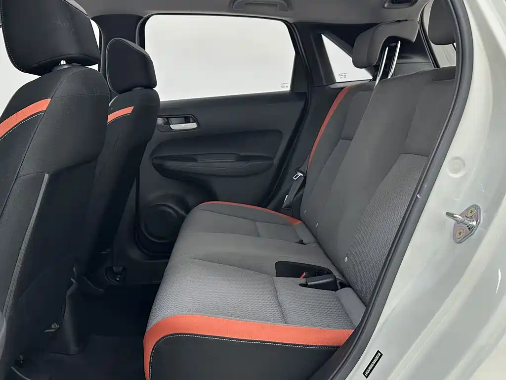 Honda Fit — миниатюра 8