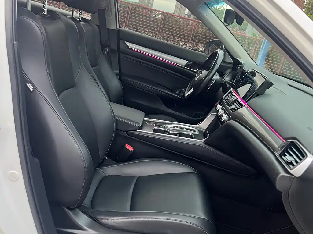 Honda Accord — миниатюра 11