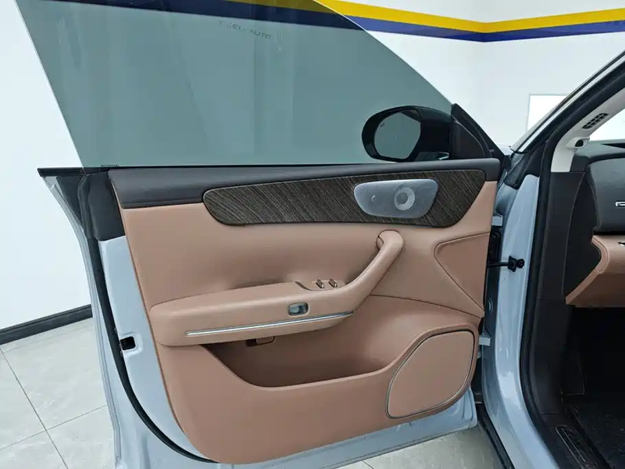 Leapmotor Leapmotor C11 — миниатюра 7