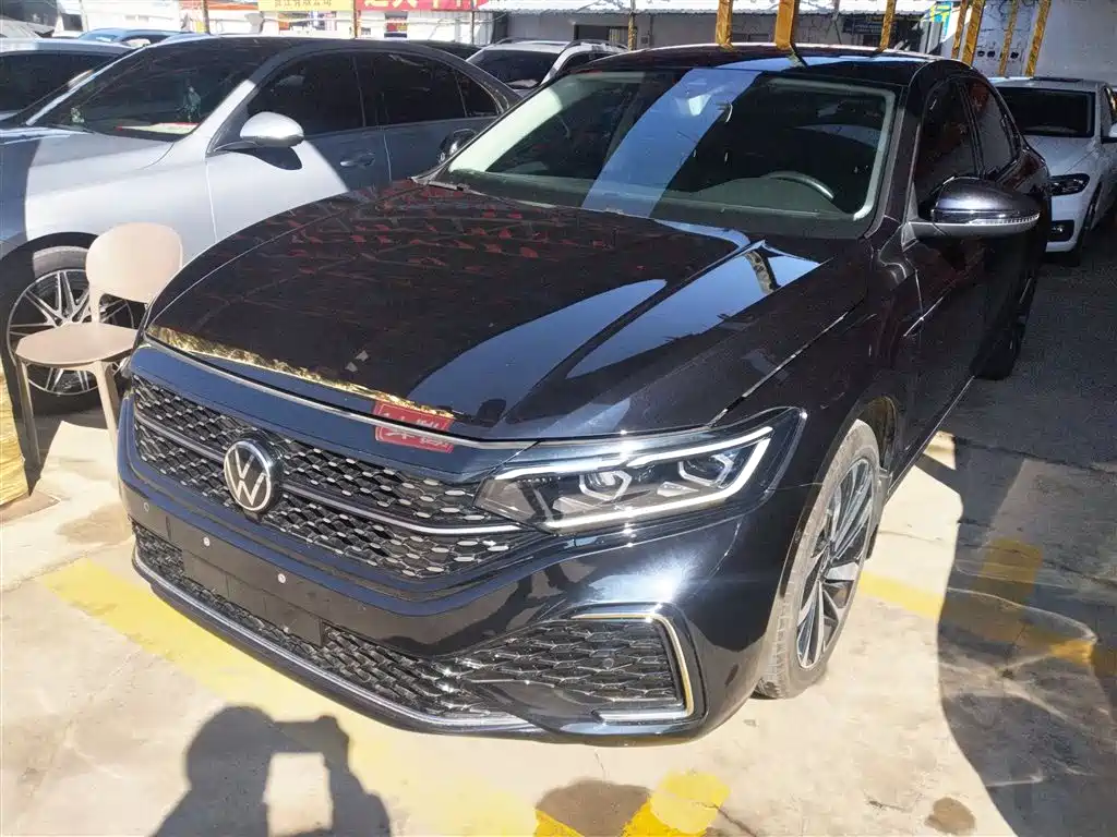 Volkswagen Passat 2022