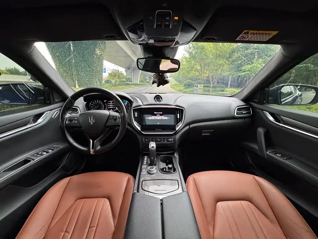 Maserati Ghibli — миниатюра 7