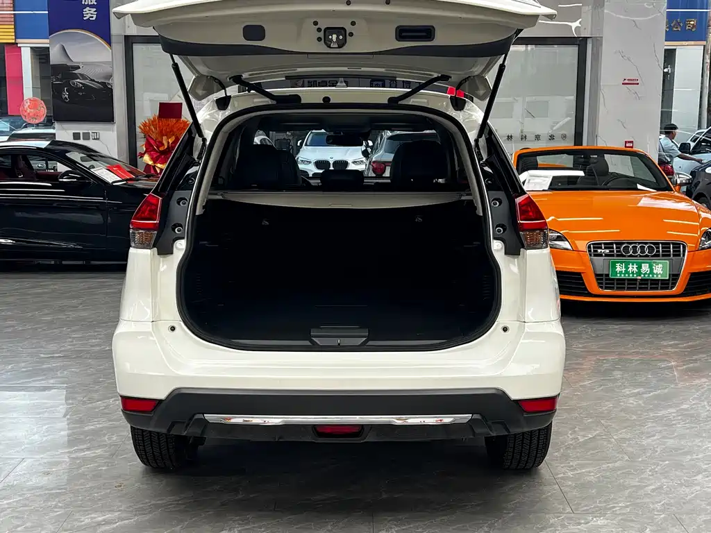 Nissan X-Trail — миниатюра 26