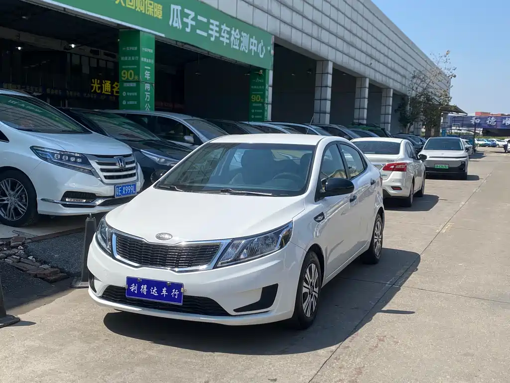 Kia K2 2012