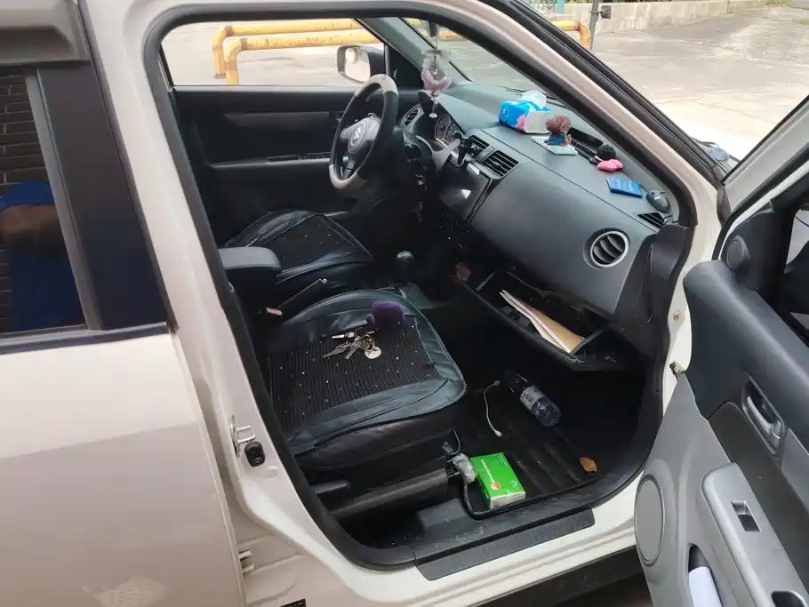 Suzuki Swift — миниатюра 8