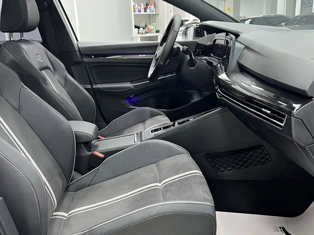 Volkswagen Golf — миниатюра 16