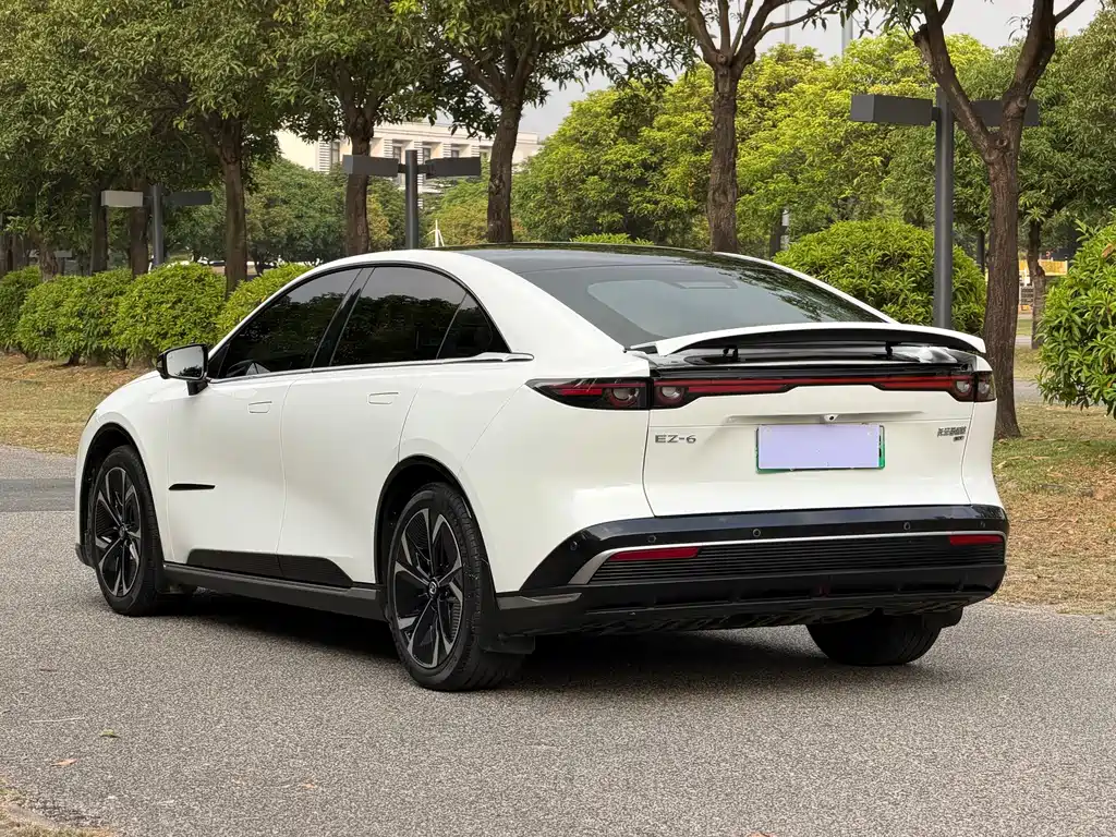 Mazda EZ-6 — миниатюра 16