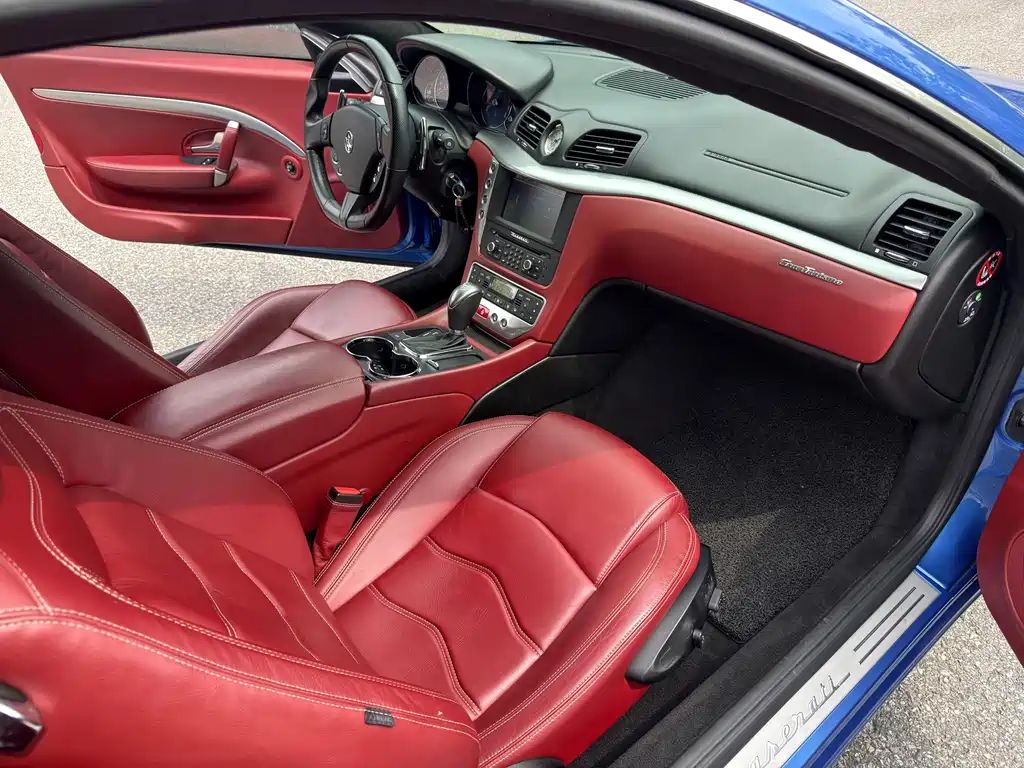 Maserati GranTurismo — миниатюра 9