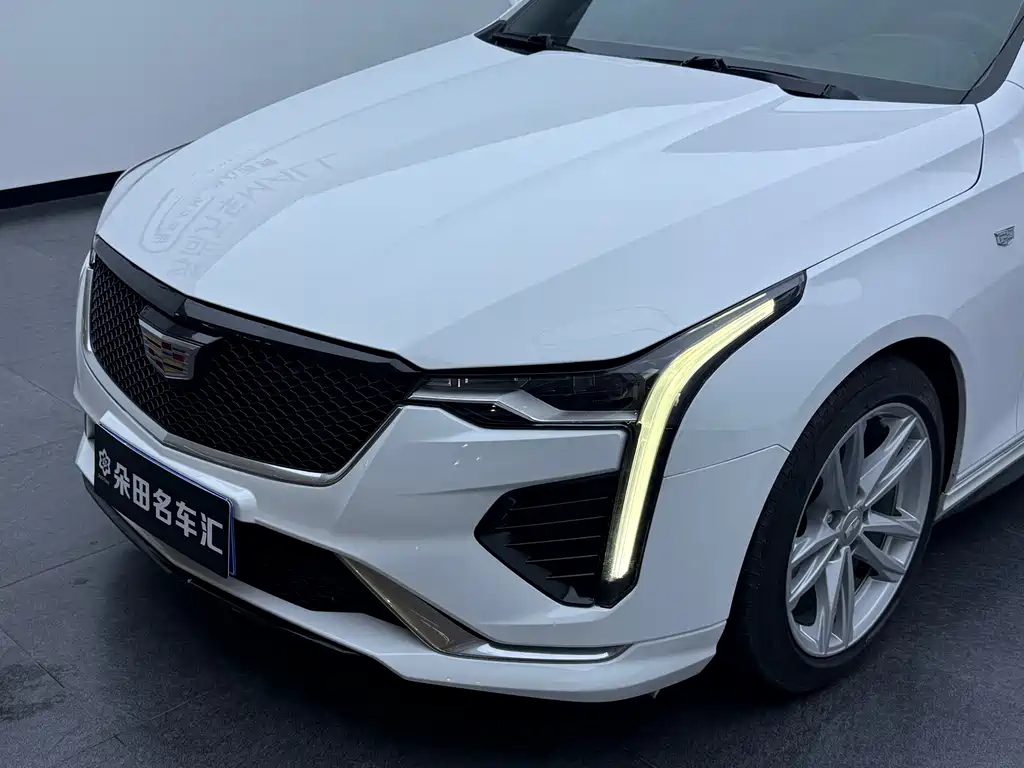 Cadillac CT4 — миниатюра 6
