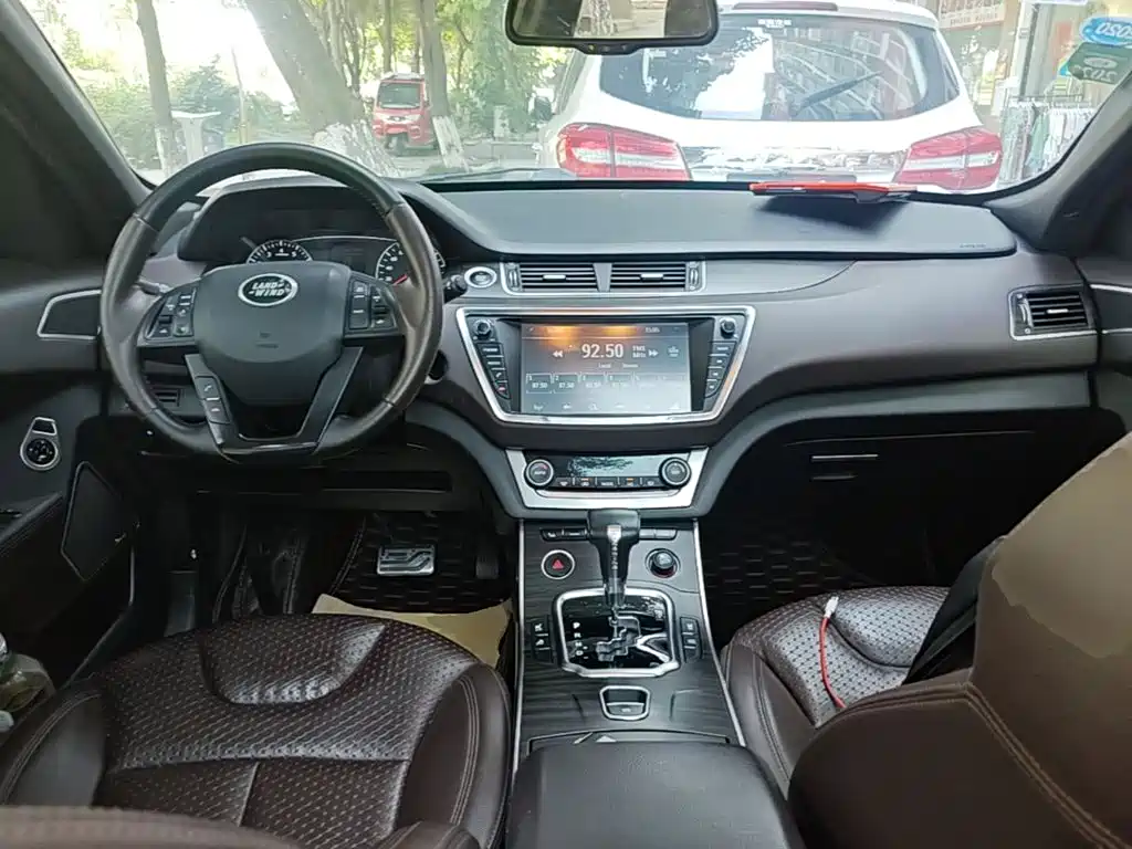 Landwind Landwind X7 — миниатюра 10