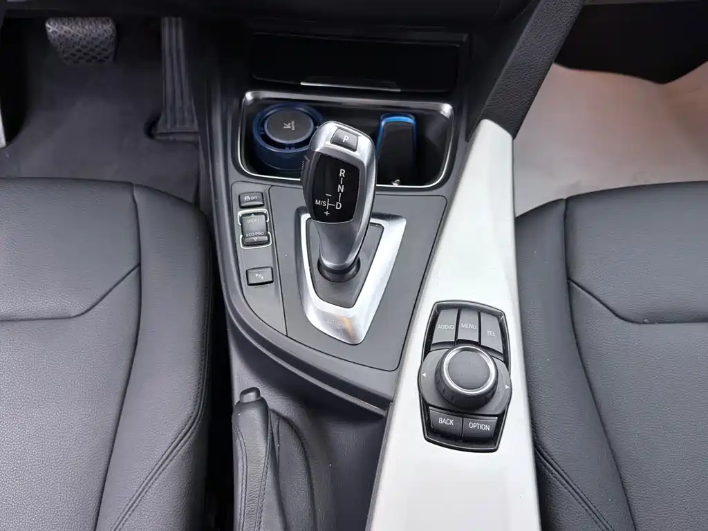BMW 3 Series — миниатюра 17