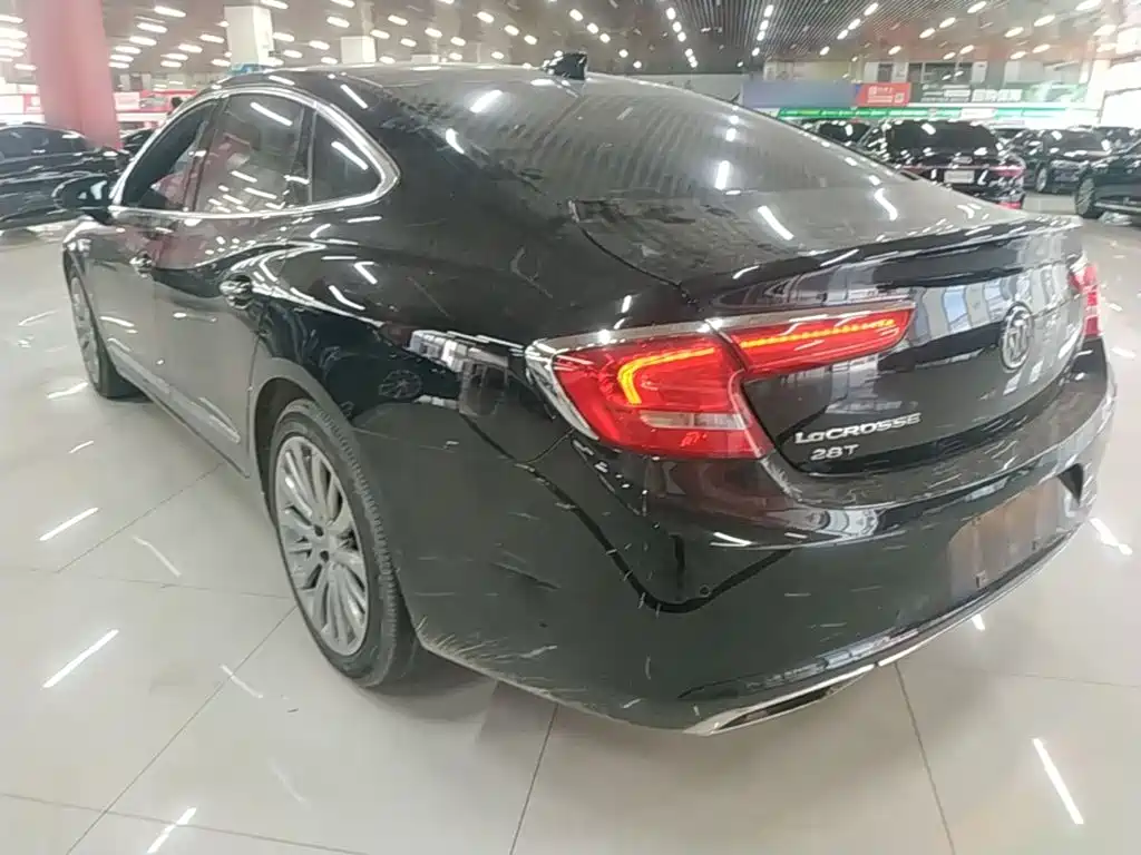Buick LaCrosse — миниатюра 5