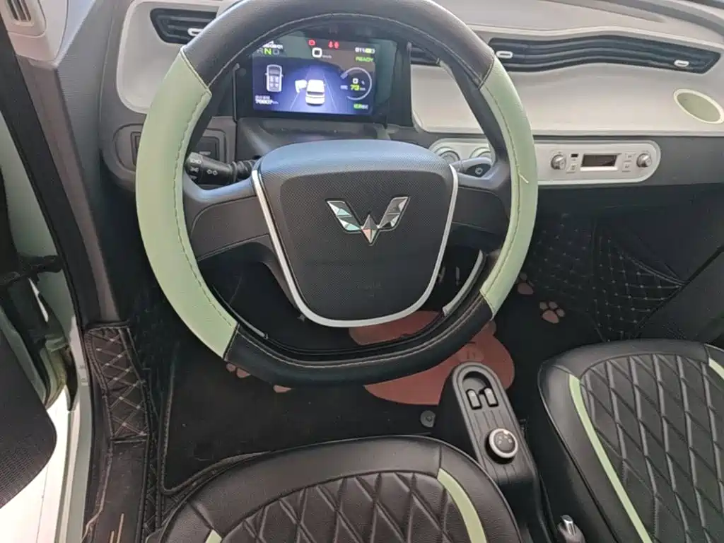 Wuling MINIEV — миниатюра 11