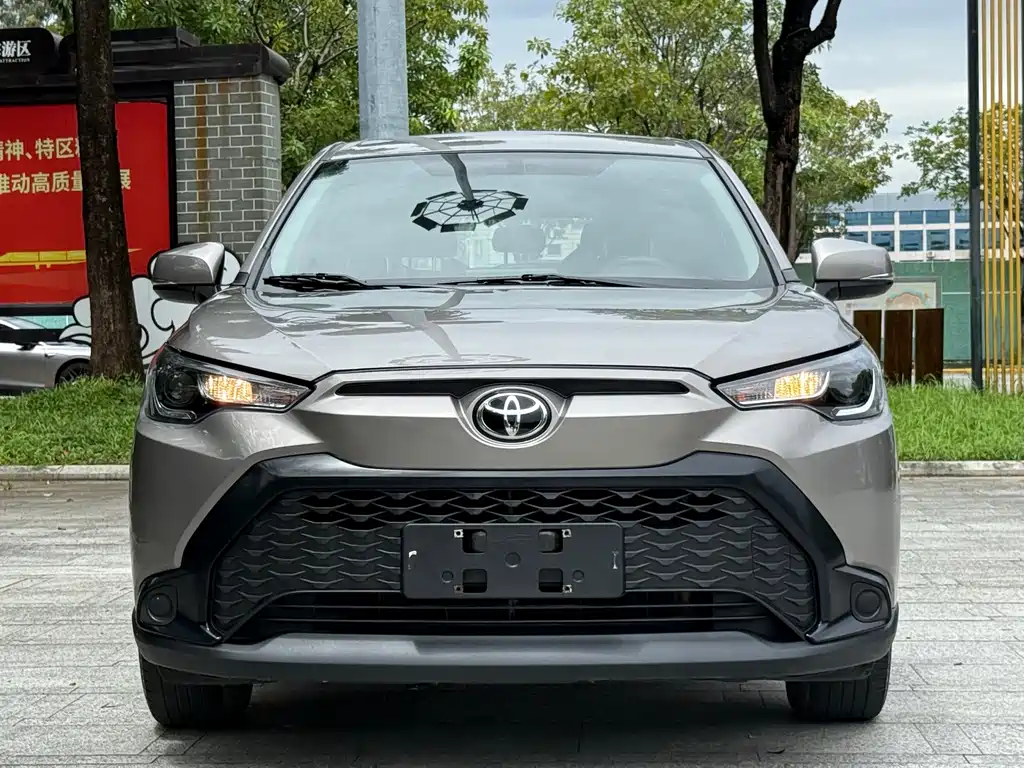 Toyota Frontlander — миниатюра 2