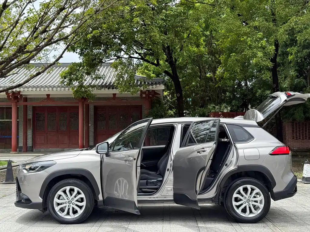Toyota Frontlander — миниатюра 13