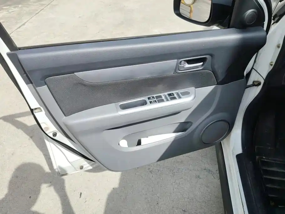 Suzuki Swift — миниатюра 7