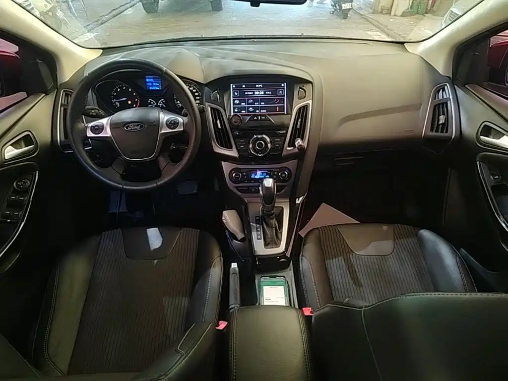 Ford Focus — миниатюра 10