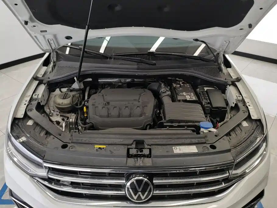 Volkswagen Tiguan L — миниатюра 10