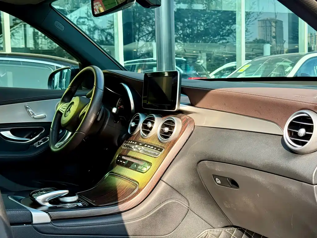 Mercedes-Benz GLC — миниатюра 27