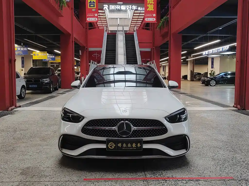 Mercedes-Benz C-Class — миниатюра 2