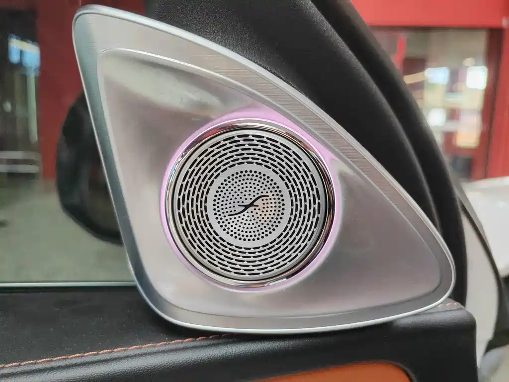 Mercedes-Benz C-Class — миниатюра 15