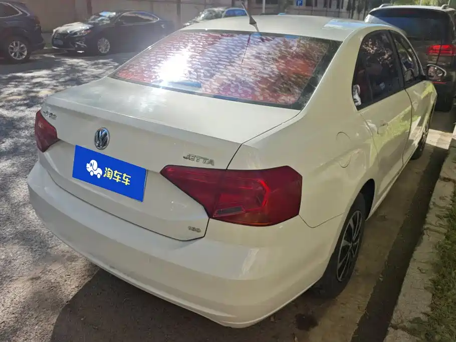 Volkswagen Jetta — миниатюра 3