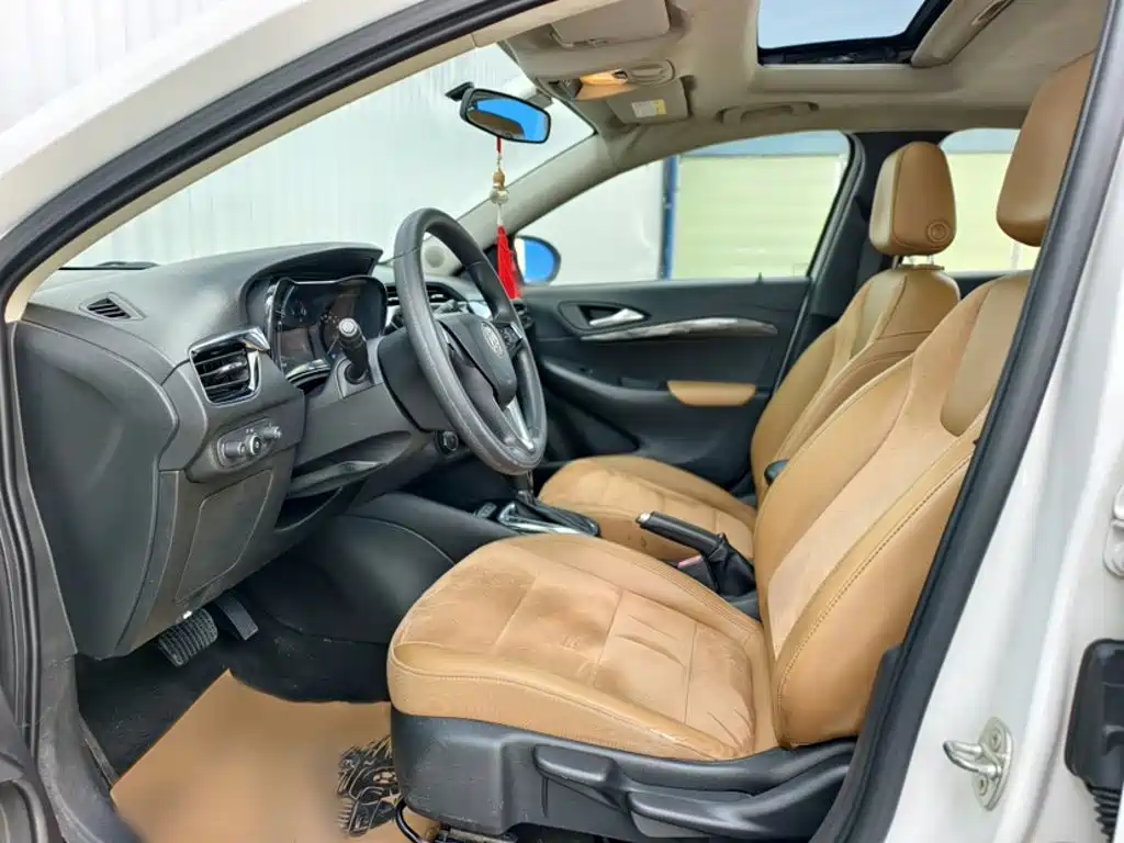 Buick Excelle — миниатюра 14
