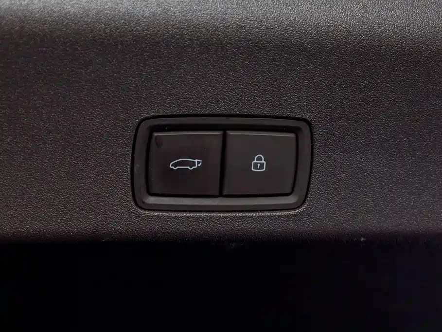 Li Auto Li MEGA — миниатюра 3