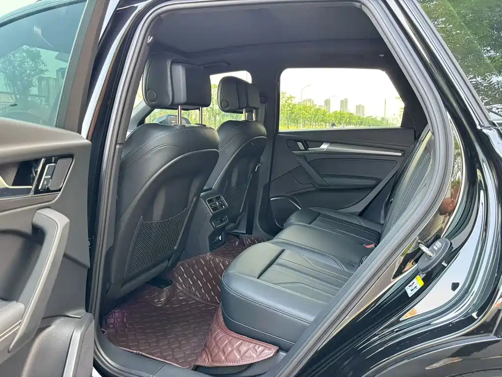Audi Q5L 2026 45 40 TFSI Luxury