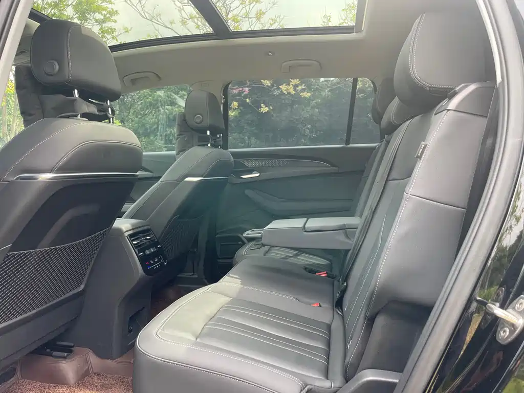 Audi Q6 — миниатюра 5