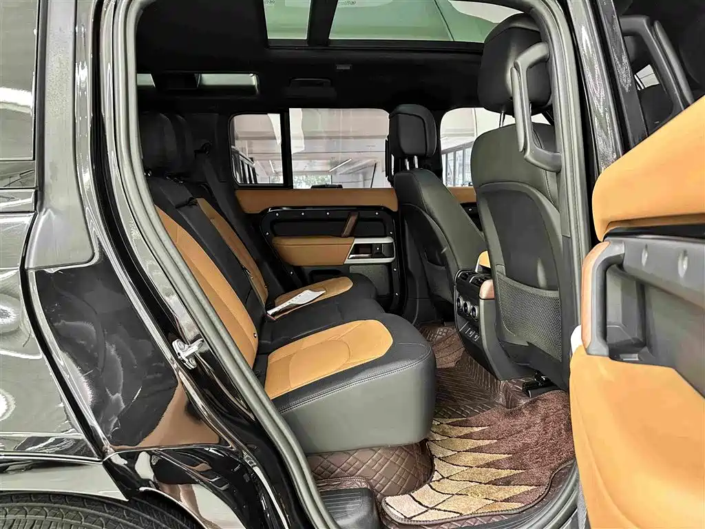 Land Rover Defender — миниатюра 29