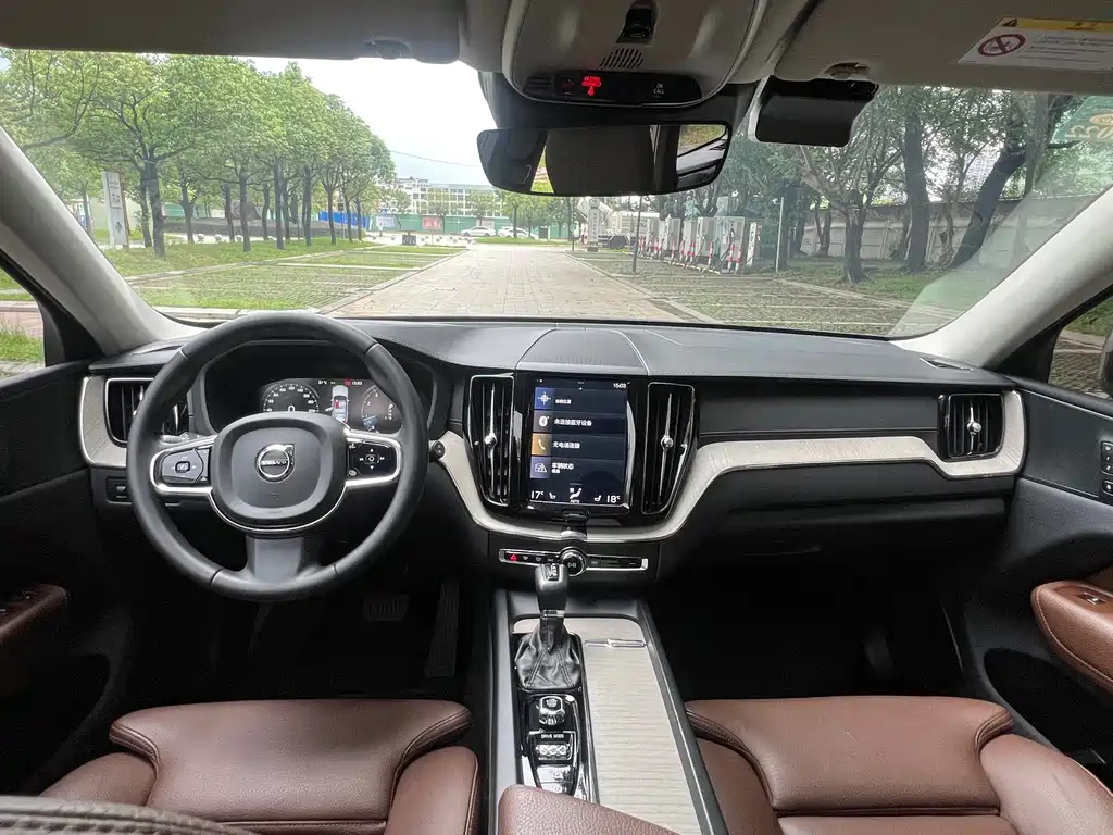 Volvo XC60 — миниатюра 13