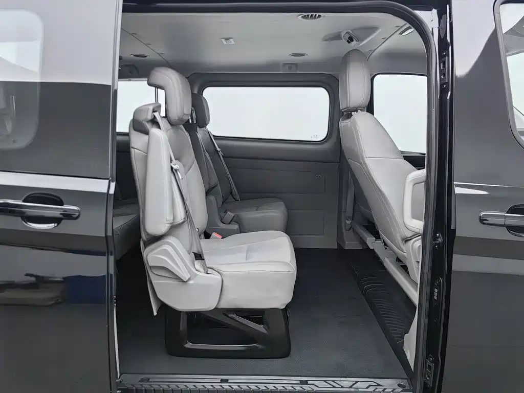 Ford Transit — миниатюра 15